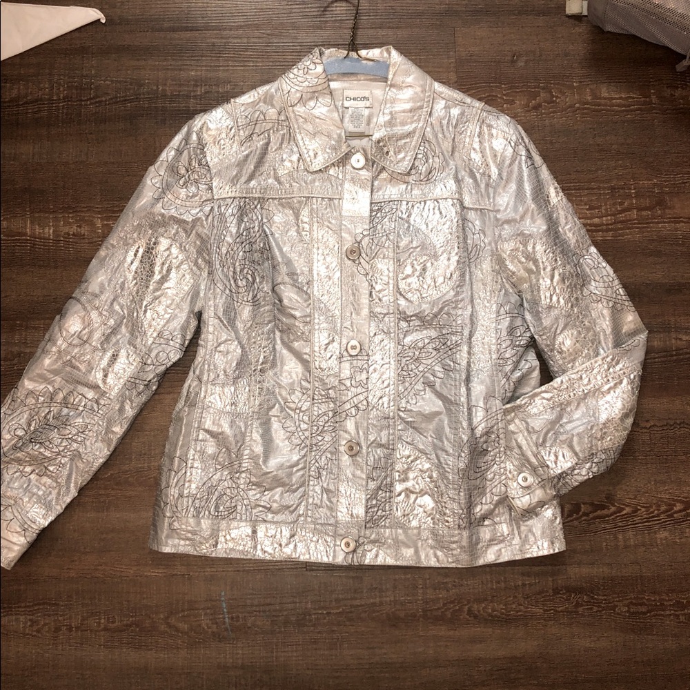 Chico’s textured silver jacket size 2